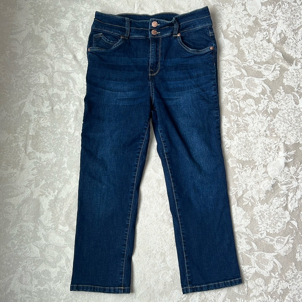 Bottoms Up Skinny Capri Jeans
